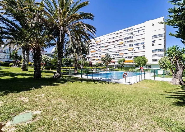 Acogedor, Terraza, Piscina Y Mar *